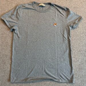 Grey maison kitsune fox logo tee